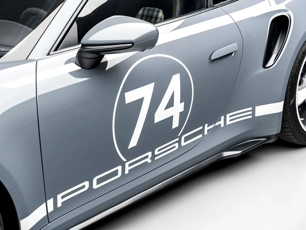 Porsche 911, 2025 — фото 8 из 10