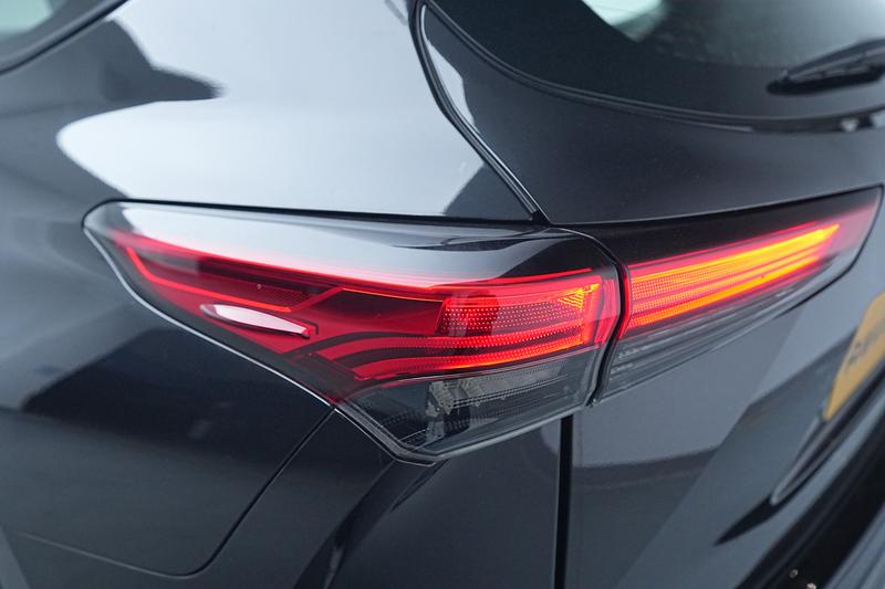 Toyota Crown Kluger, 2022 — фото 10 из 12