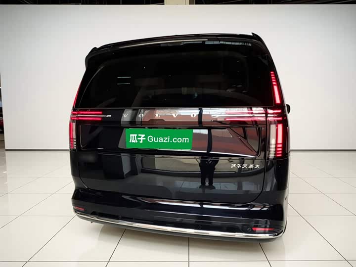 Volvo EM90, 2023 — фото 4 из 9