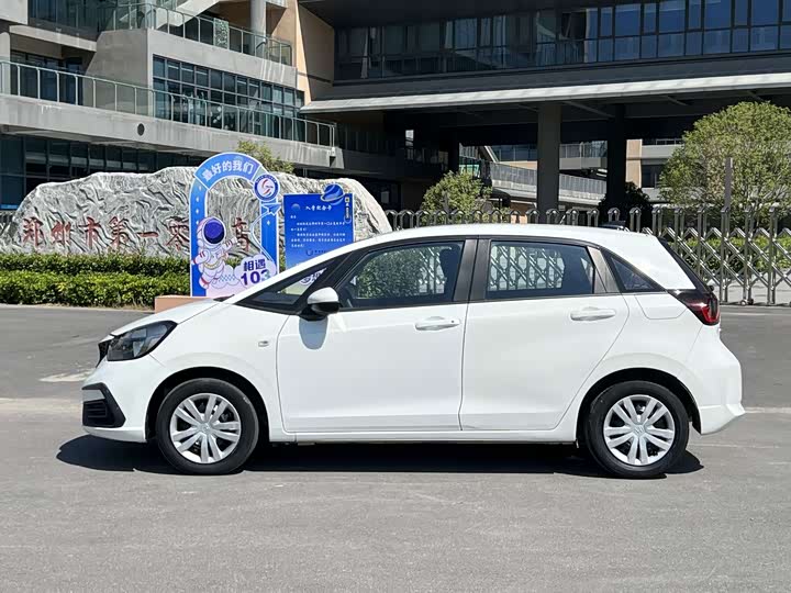 Honda Fit, 2022 — фото 5 из 9