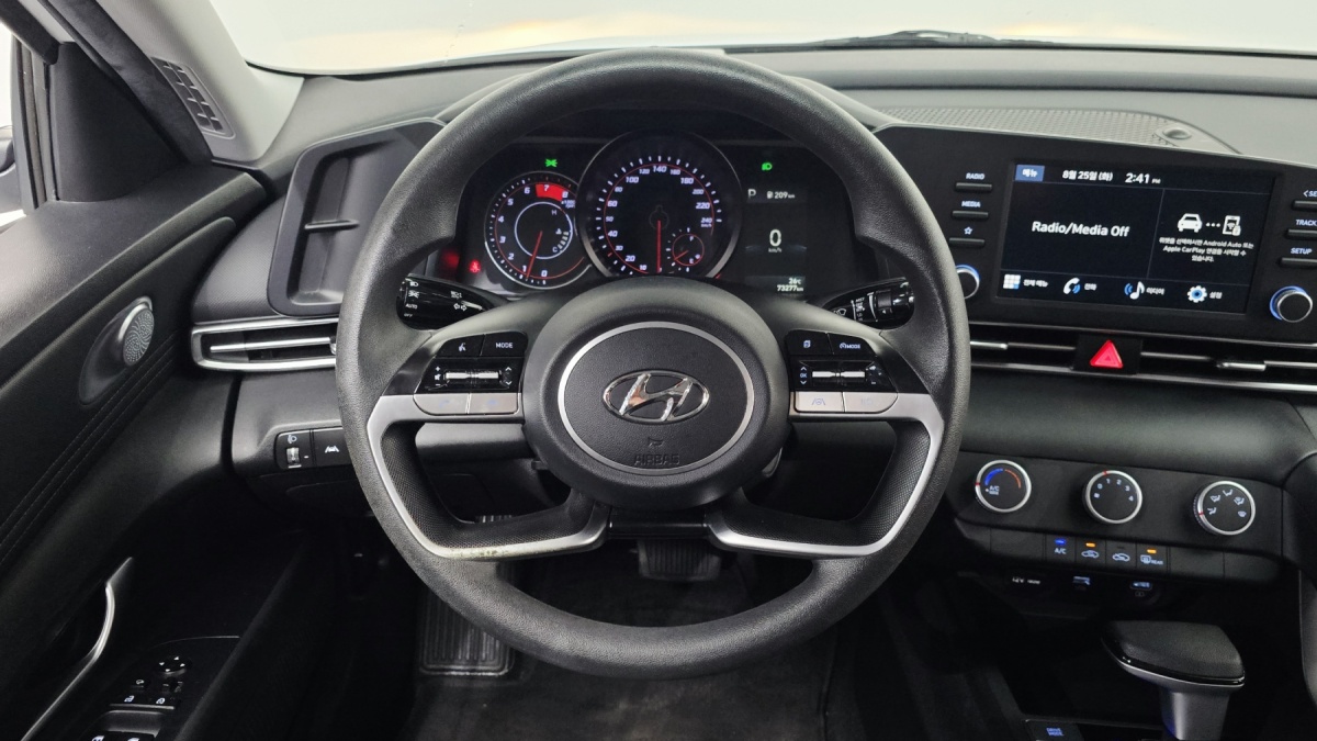 Hyundai Avante, 2022 — фото 12 из 12