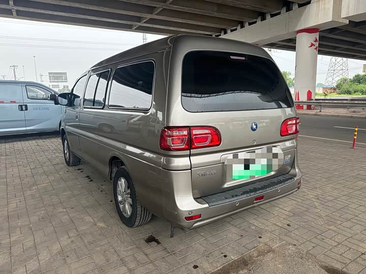 Dongfeng Forthing Lingzhi M5 EV, 2025 — фото 4 из 9