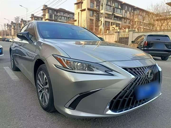 Lexus ES, 2021 — фото 6 из 9