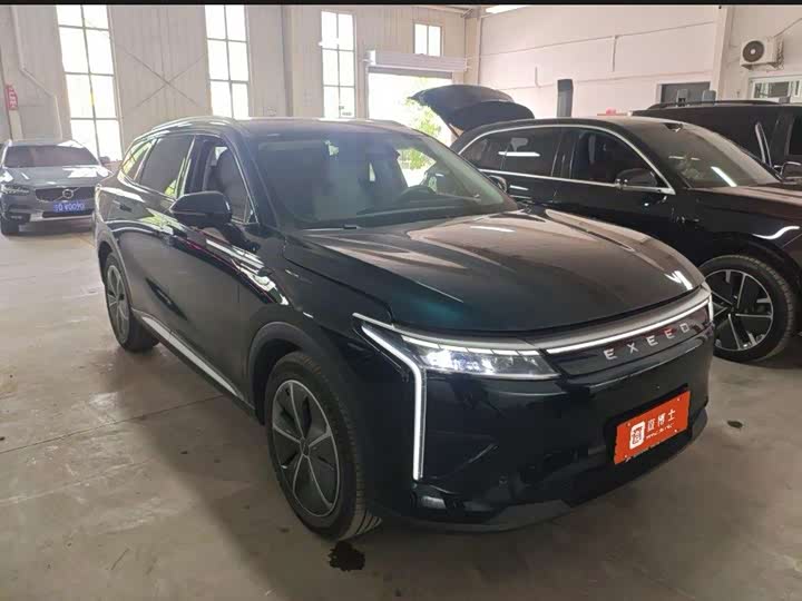 Exeed RX C-DM Hybrid, 2024 — фото 2 из 9