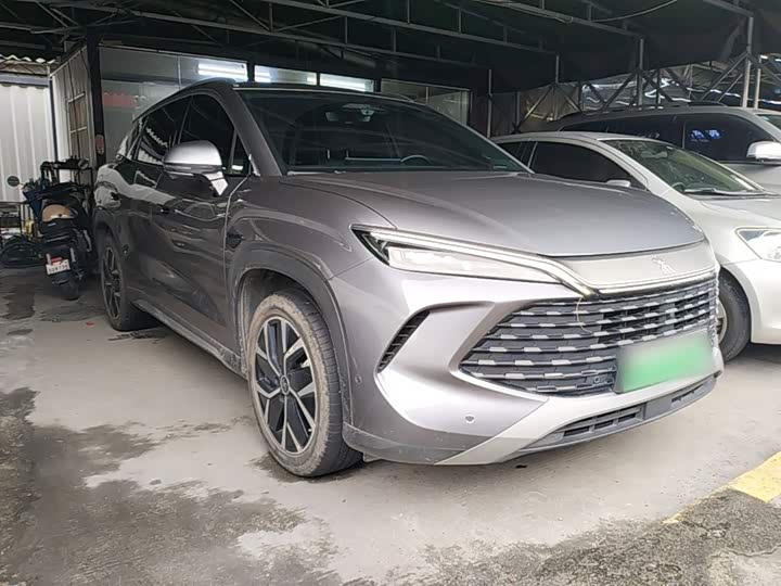 BYD Song L DM-i Hybrid, 2025 — фото 4 из 9