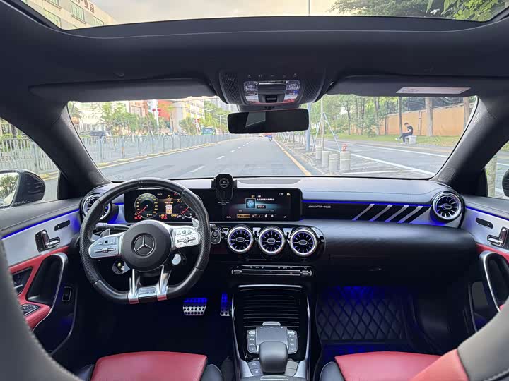 Mercedes-Benz CLA-Class AMG, 2021 — фото 8 из 9