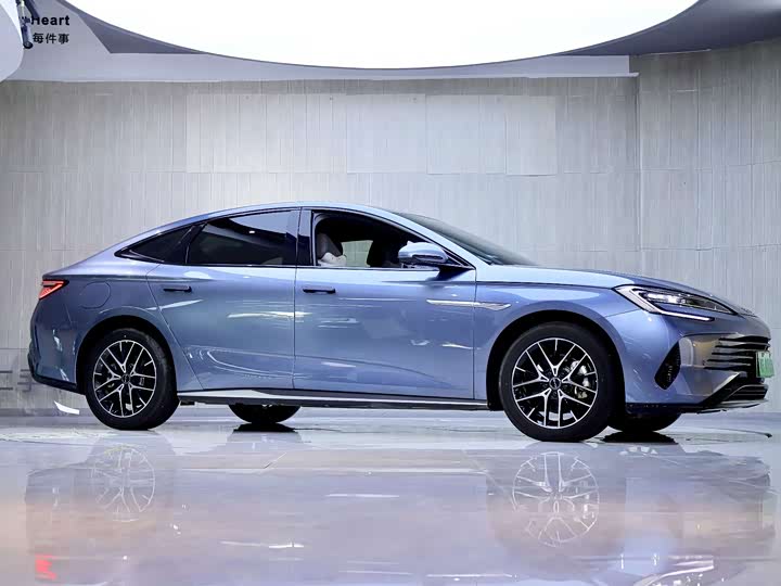 BYD Seal 07 DM-i Hybrid, 2025 — фото 8 из 9