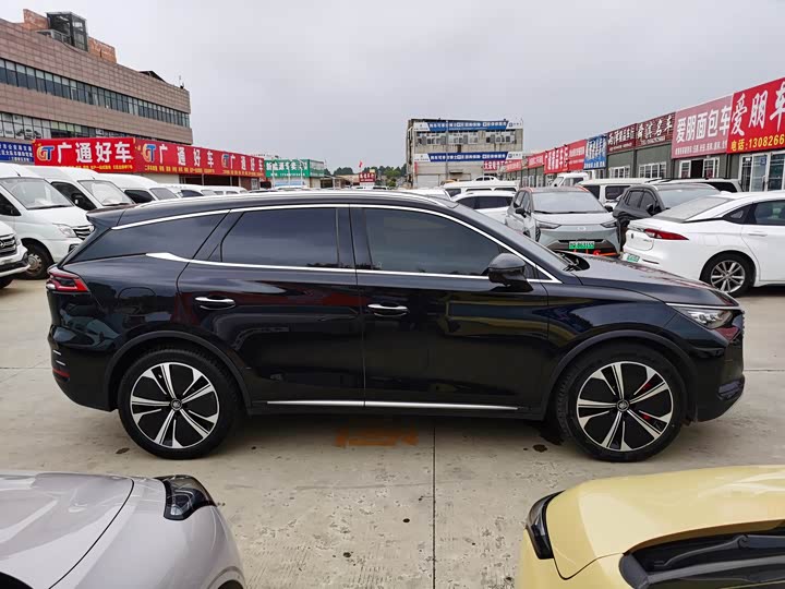 BYD Tang Hybrid/EV, 2023 — фото 5 из 9