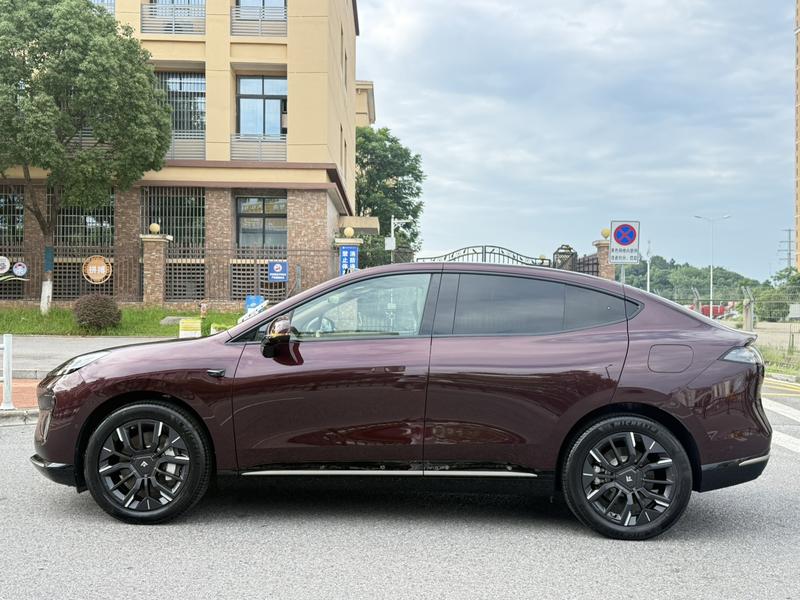 GAC Hyptec HT, 2024 — фото 3 из 9