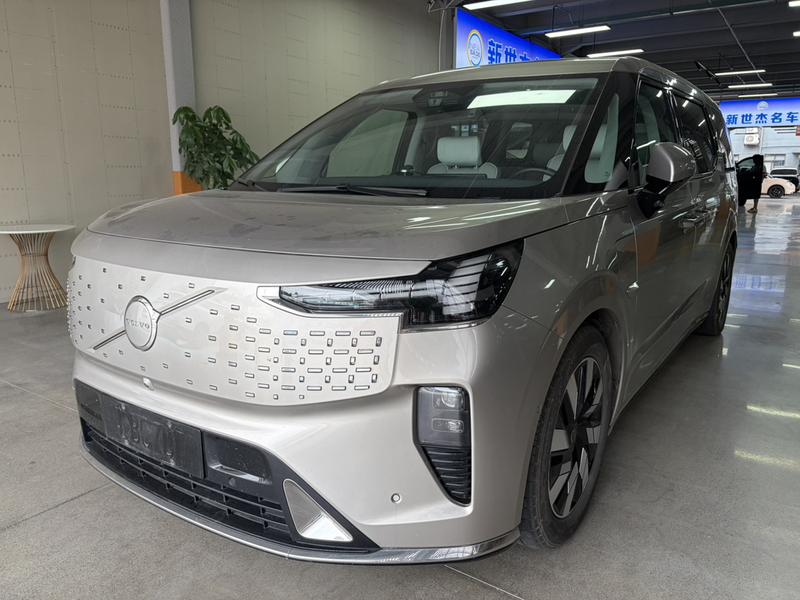 Volvo EM90, 2023 — купить в Самаре под ключ