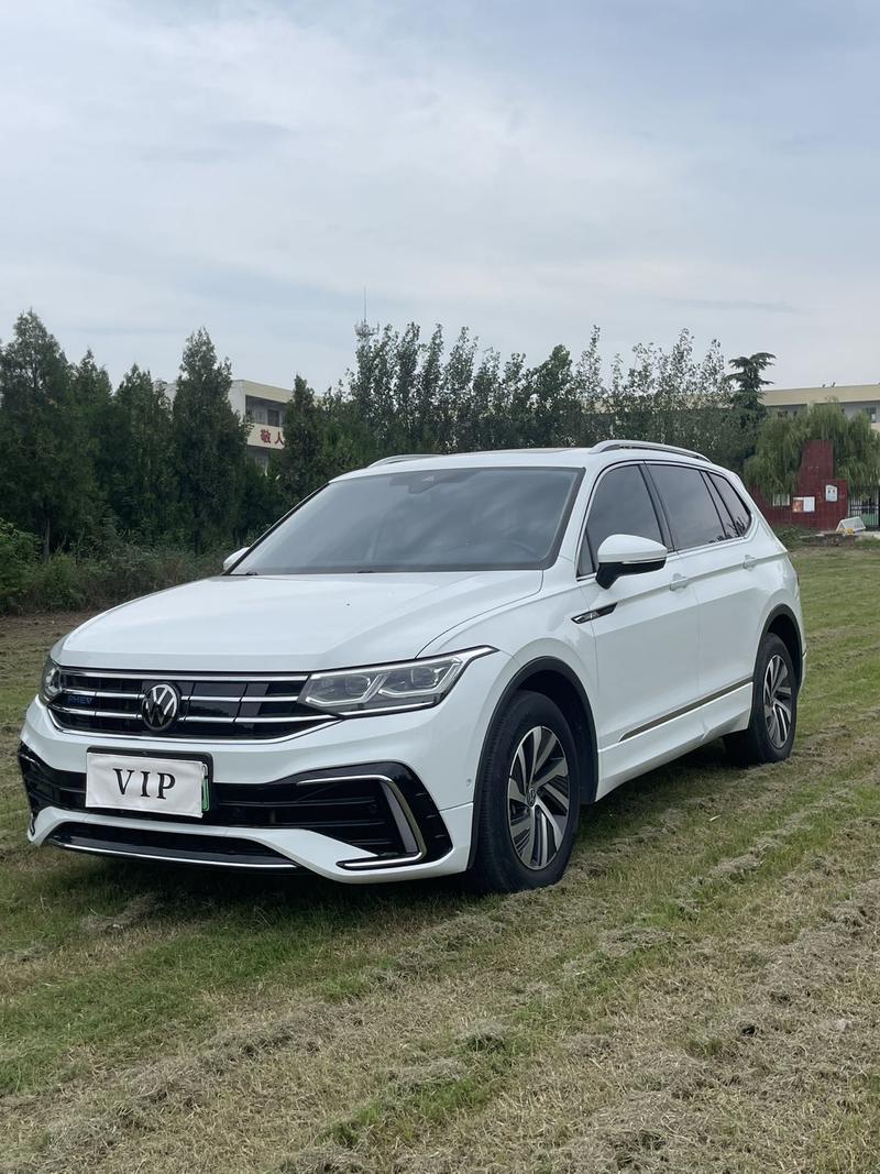 Volkswagen Tiguan L Hybrid, 2023 — купить в Пензе под ключ