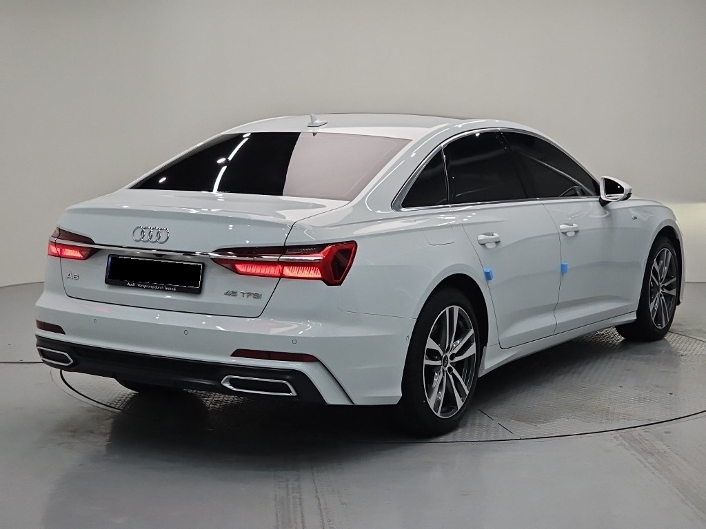 Audi A6, 2023 — фото 2 из 12