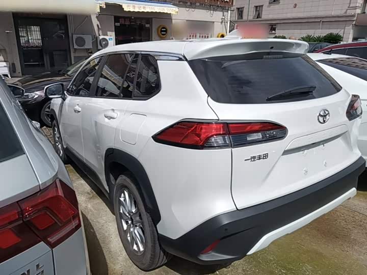 Toyota Corolla Cross, 2023 — фото 5 из 9