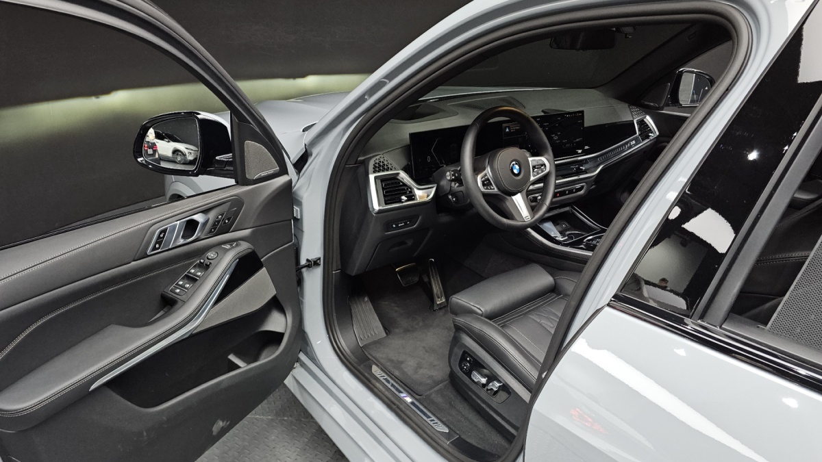 BMW X5, 2025 — фото 10 из 12