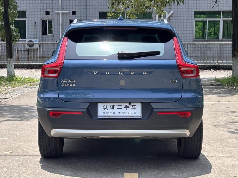 Volvo XC40, 2022 — фото 6 из 12
