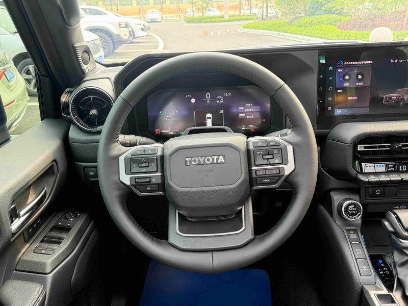 Toyota Prado, 2025 — фото 10 из 12