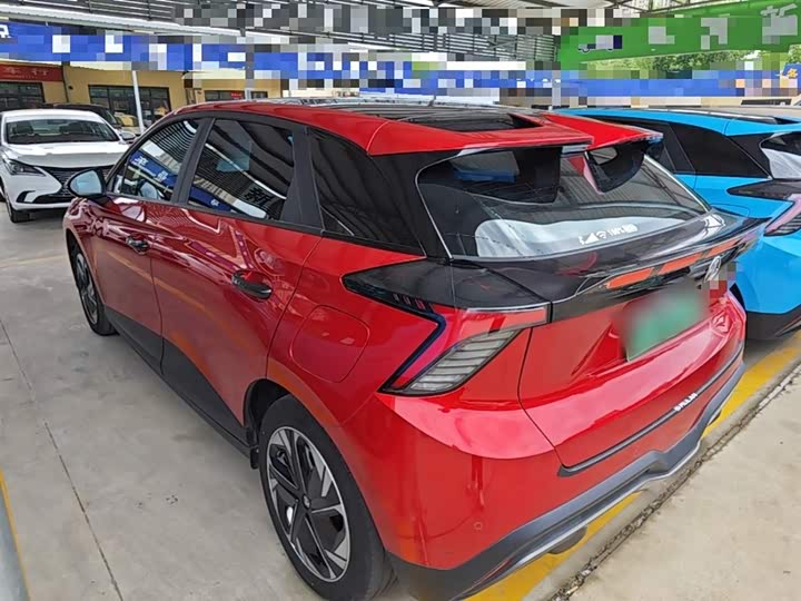 MG Motor 4 EV, 2023 — фото 5 из 9