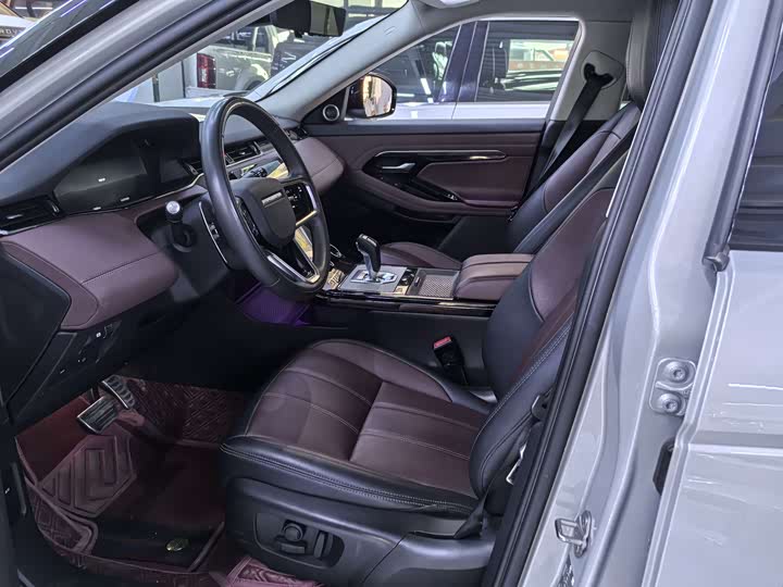 Land Rover Range Rover Evoque L, 2023 — фото 7 из 9