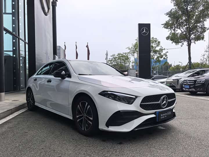 Mercedes-Benz A-Class, 2023 — фото 3 из 9