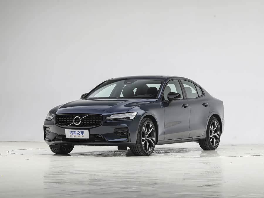 Volvo S60, 2026 — купить в Саратове под ключ