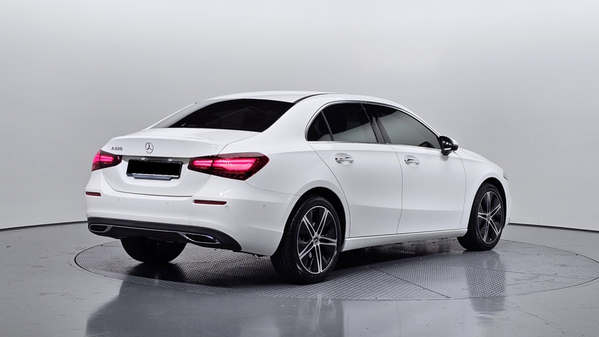 Mercedes-Benz A-Class, 2024 — фото 2 из 12