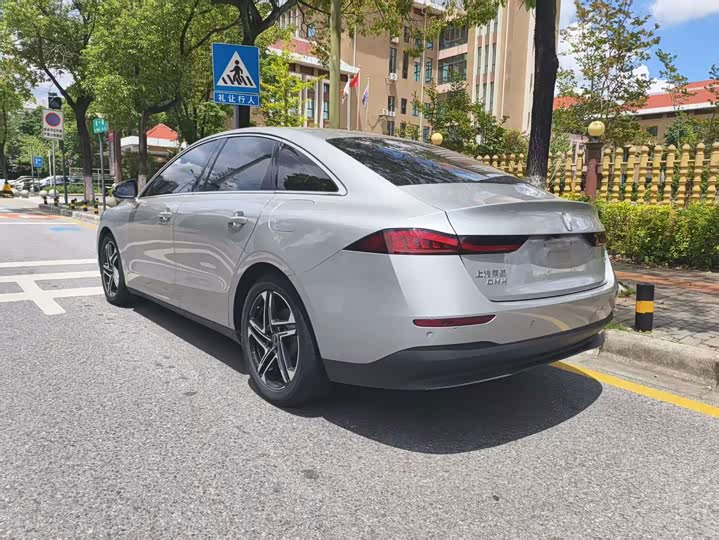 Roewe D7, 2023 — фото 6 из 9