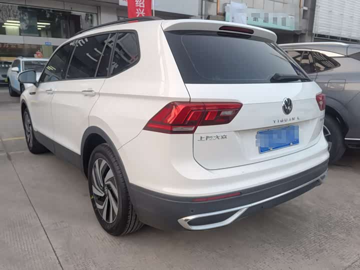 Volkswagen Tiguan L Pro, 2022 — фото 6 из 9