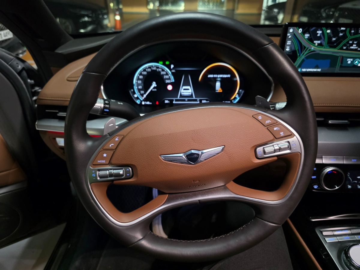 Genesis G80, 2023 — фото 10 из 10