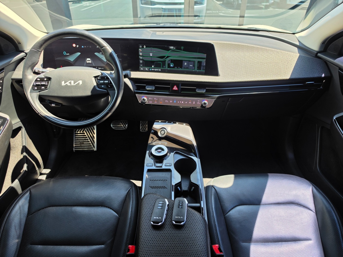 Kia EV6, 2022 — фото 6 из 12