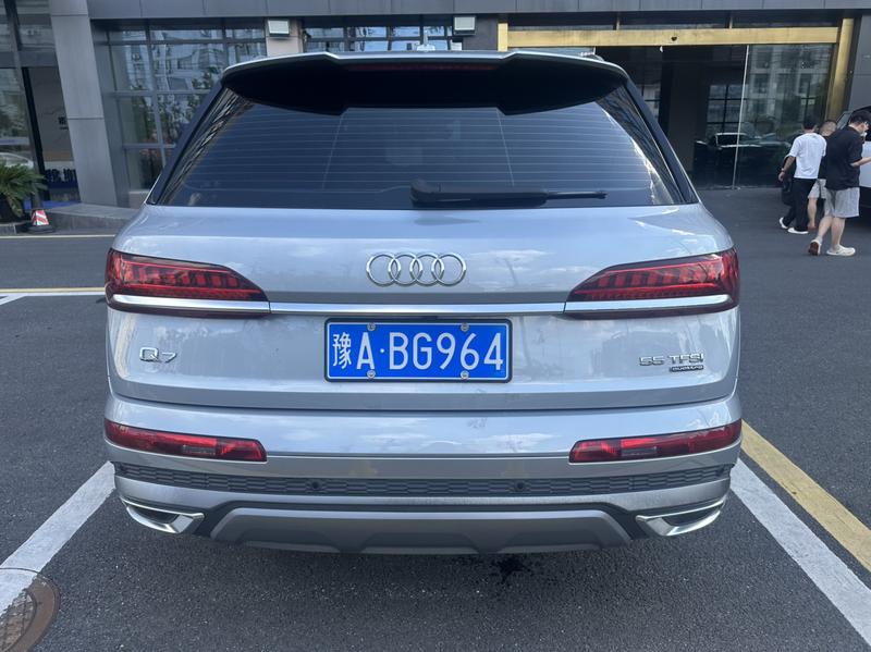 Audi Q7, 2025 — фото 4 из 11