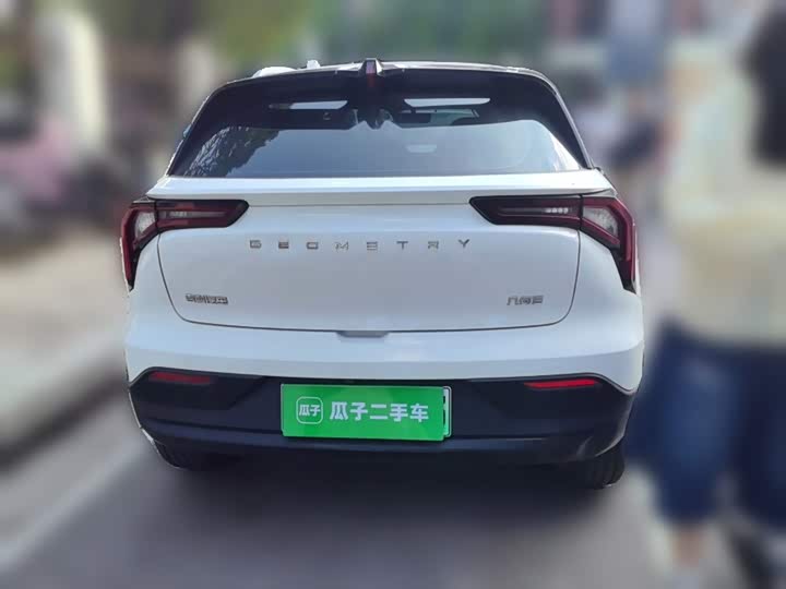 Geely Geometry E Firefly, 2023 — фото 3 из 9