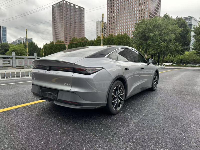 BAIC Arcfox Alpha S5, 2025 — фото 7 из 12