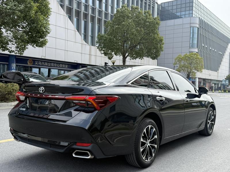 Toyota Avalon, 2022 — фото 6 из 10
