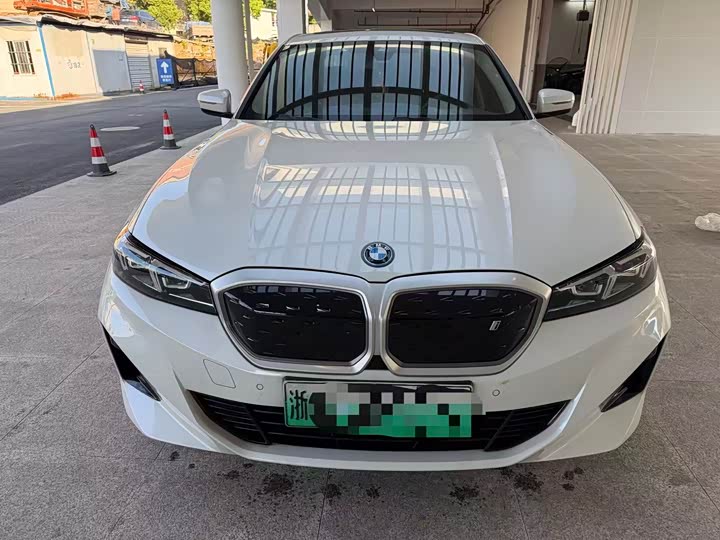 BMW i3, 2022 — фото 2 из 9