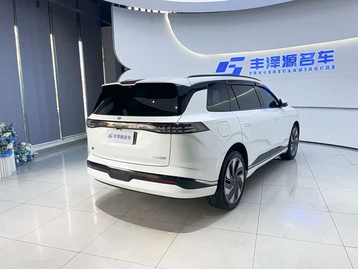 Dongfeng Yipai eπ 008, 2025 — фото 3 из 9
