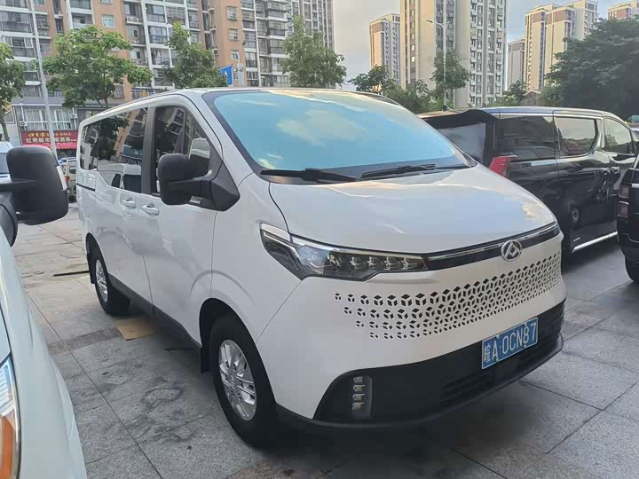 Maxus V70, 2024 — фото 3 из 9