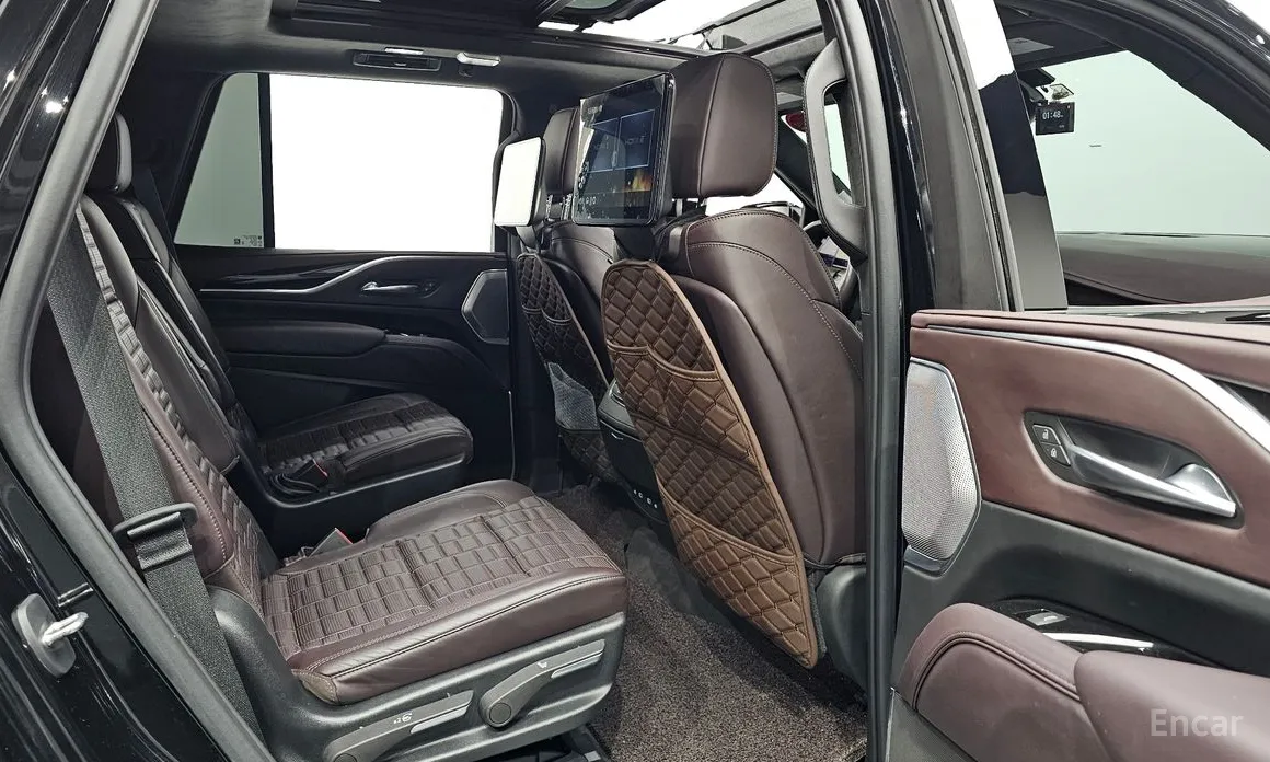 Cadillac Escalade, 2022 — фото 12 из 12