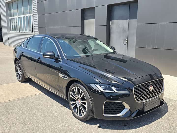 Jaguar XF L, 2025 — фото 3 из 9
