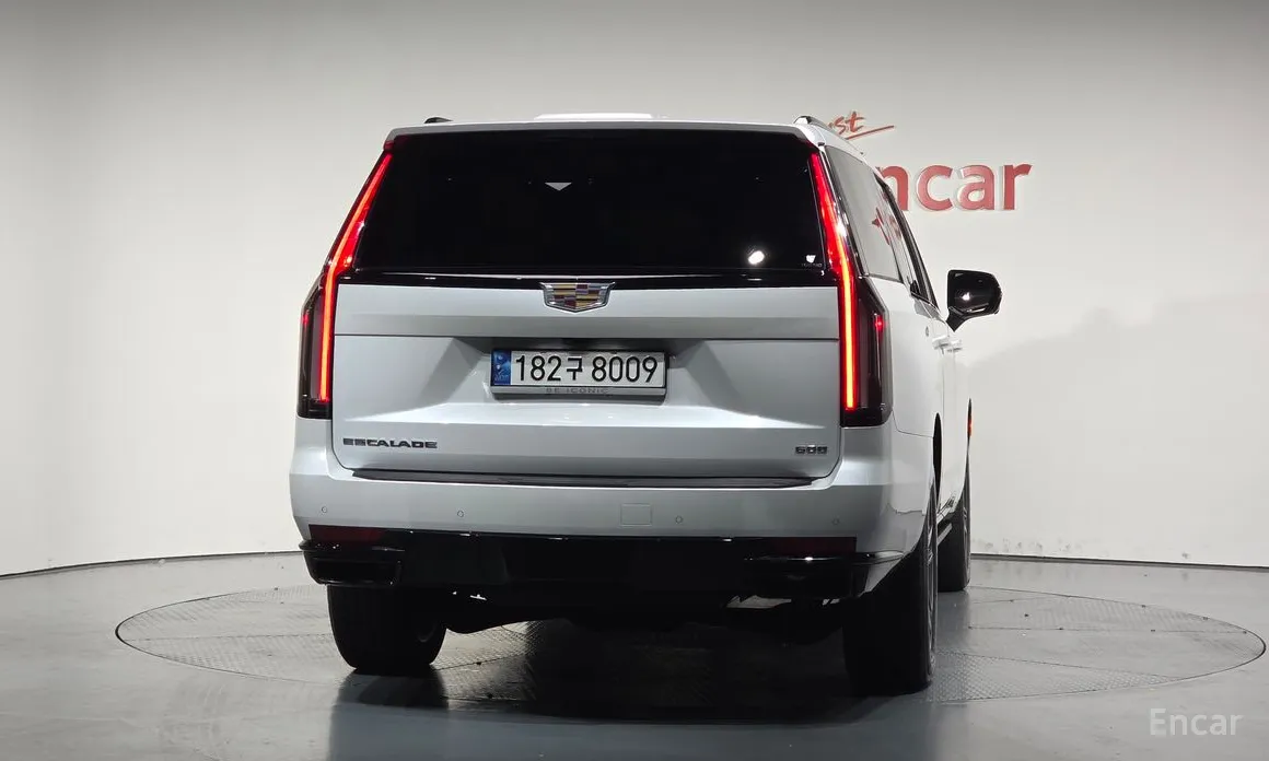 Cadillac Escalade, 2023 — фото 4 из 12