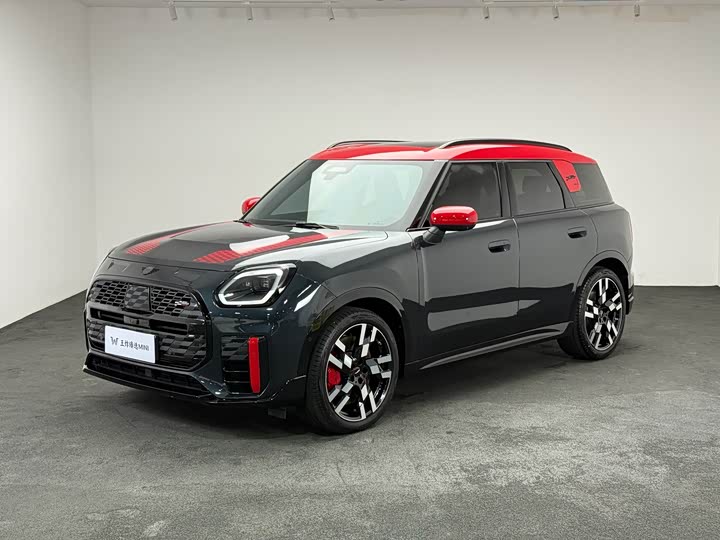 Mini Countryman JCW, 2024 — фото 2 из 9