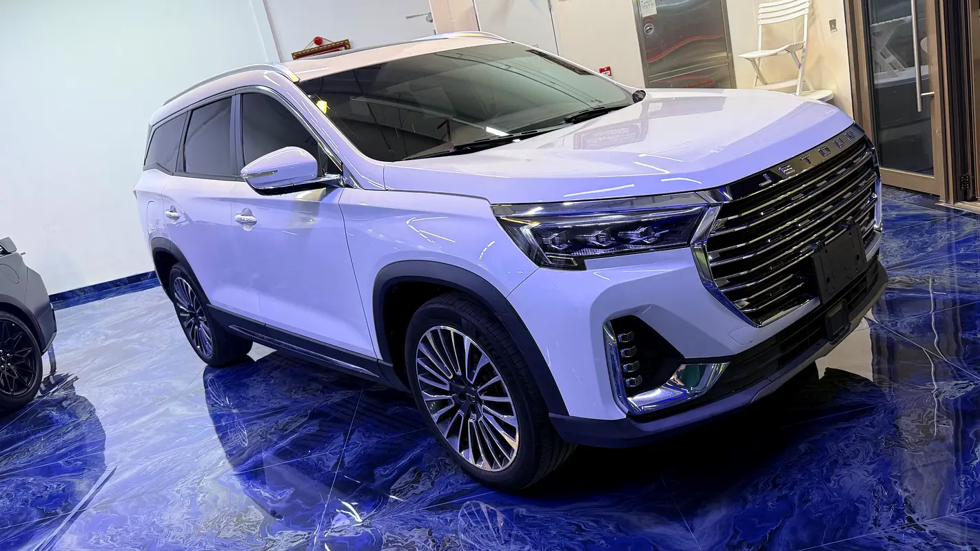 Jetour X90 Plus, 2024 — фото 3 из 10