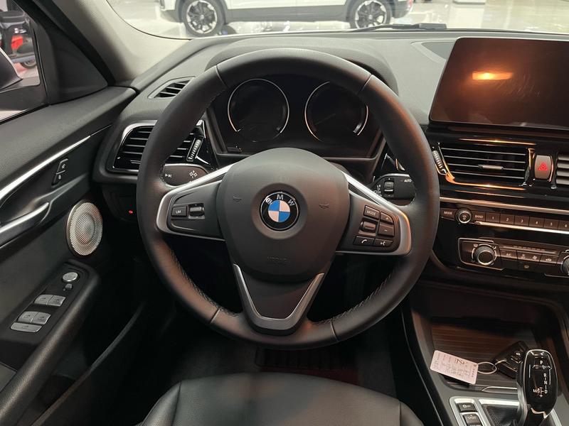 BMW 1 Series, 2023 — фото 9 из 12