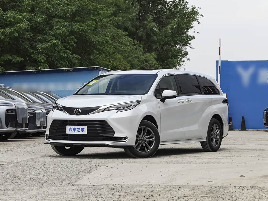 Toyota Sienna, 2026 — купить в Самаре под ключ