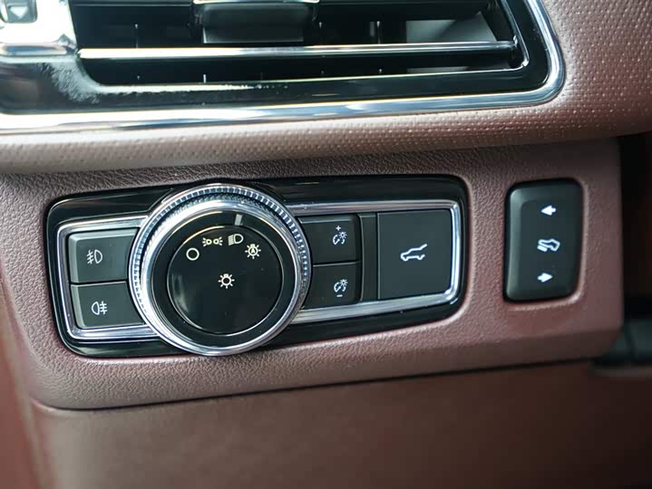 Lincoln Navigator, 2022 — фото 6 из 12