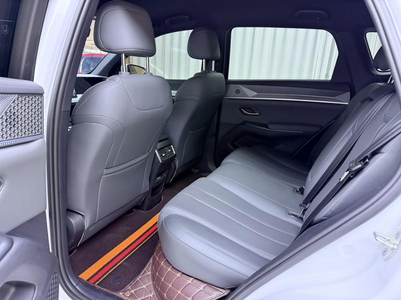 BYD Song Pro Hybrid, 2025 — фото 10 из 11