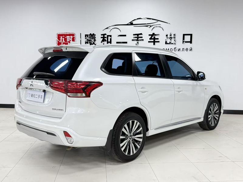 Mitsubishi Outlander, 2021 — фото 7 из 12