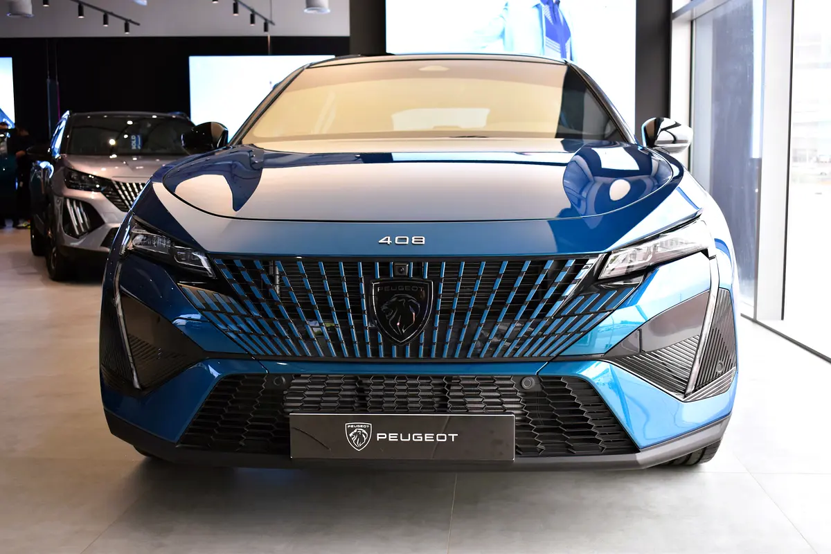 Peugeot 408, 2026 — фото 2 из 10