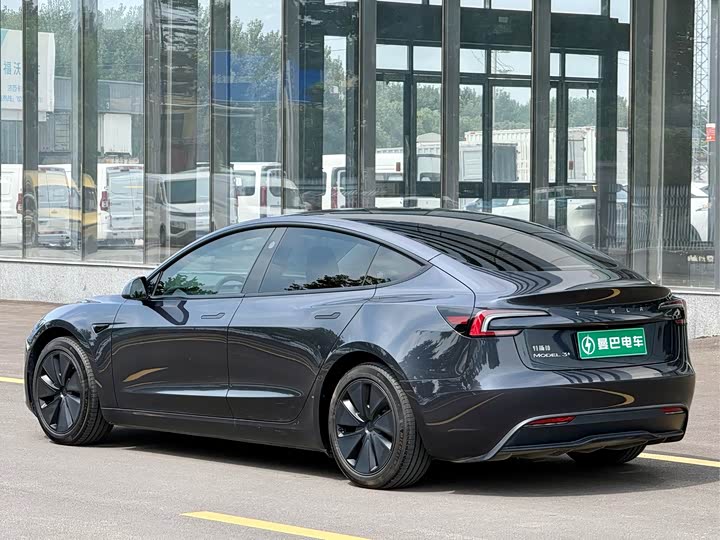 Tesla Model 3, 2024 — фото 6 из 9