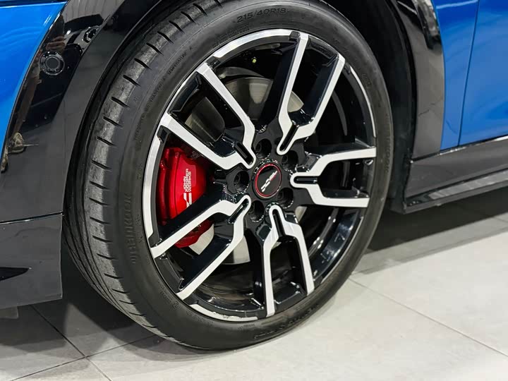 Mini Mini JCW, 2025 — фото 4 из 9