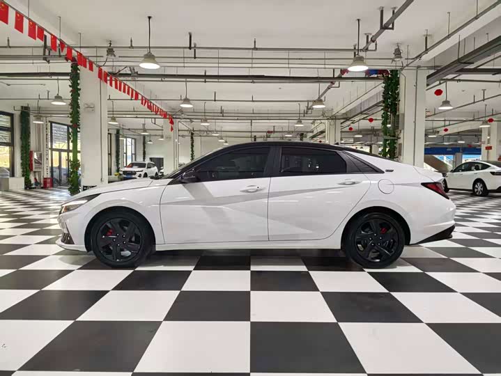 Hyundai Elantra N line, 2023 — фото 7 из 9